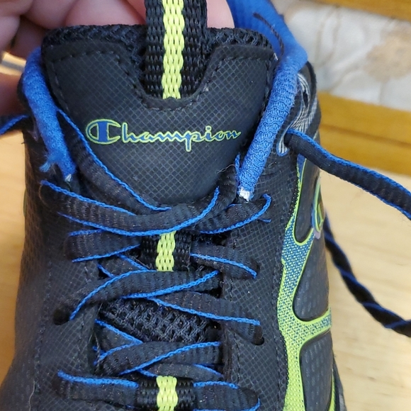 Champion Tennis Shoes - Picture 7 of 8